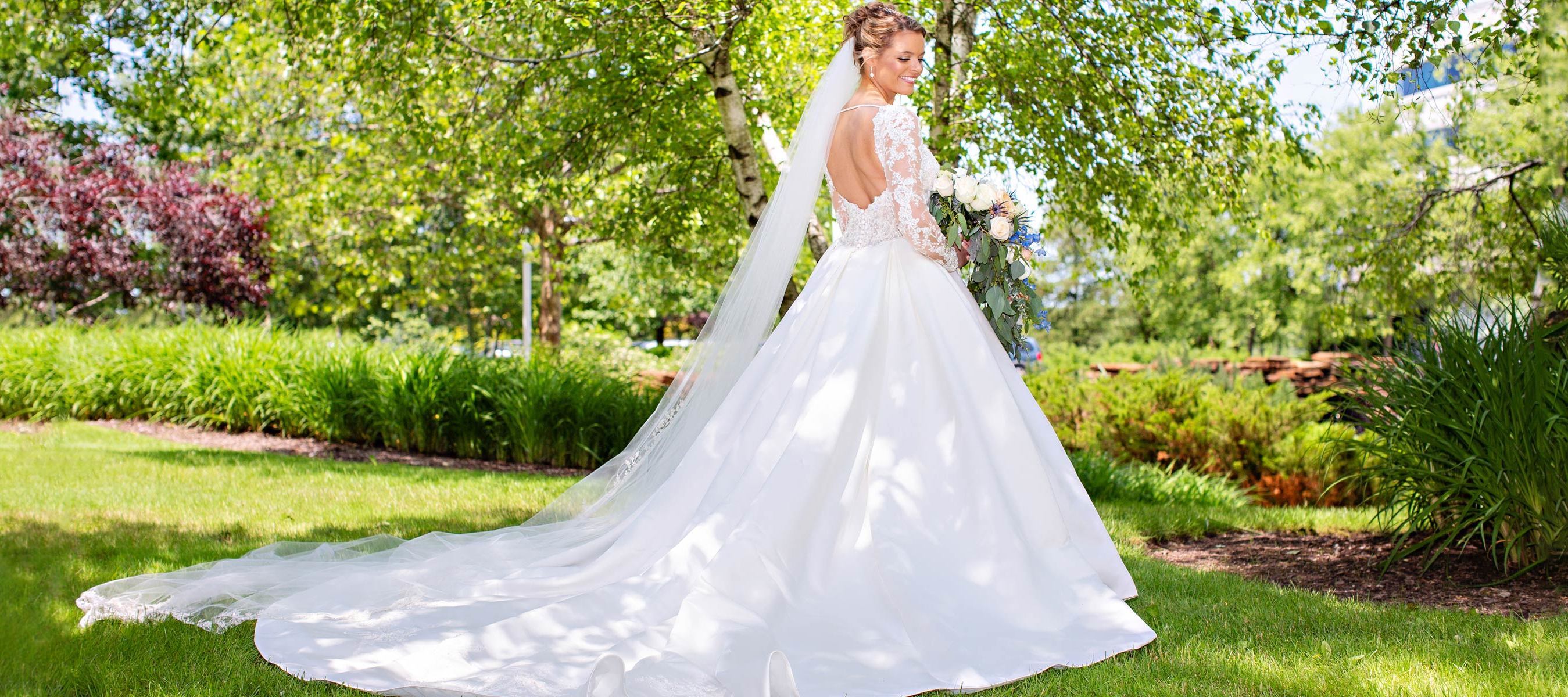 bride in white wedding dress