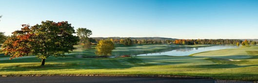 Its Your Turn ad from Turning Stone Resort Casino showing two golfers