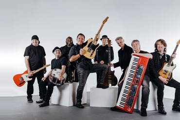 The Boss Project Band Photo Color