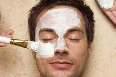 Man receives facial treatment at Skana spa in Verona, NY