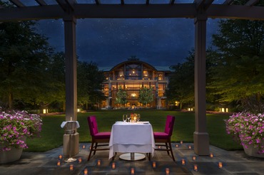 Dining under the stars on patio outside the Lodge at Turning Stone